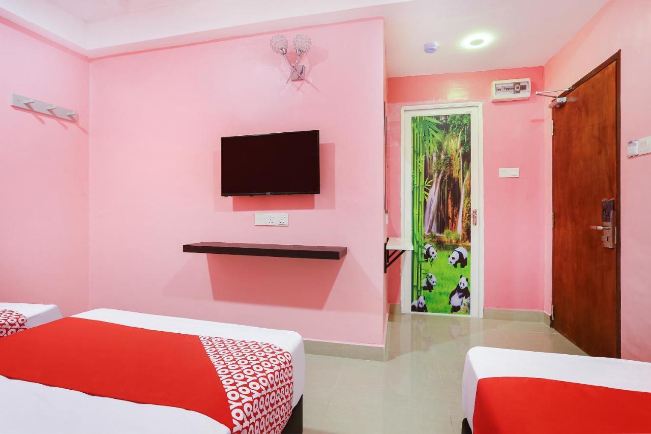 โอโย 89387 ซัน กีรานา โฮเต็ล Hotel กลัง ภายนอก รูปภาพ